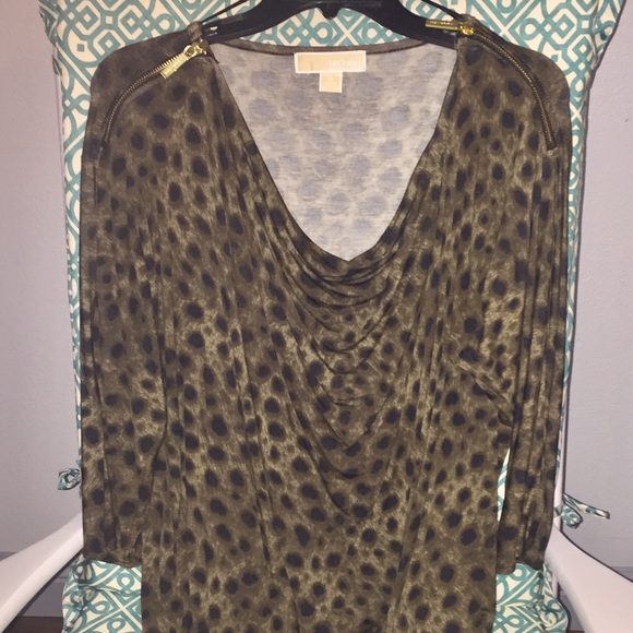 Michael Kors Exotic Animal Print 3/4 Sleeve Top - Picture 2 of 6